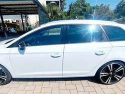 Weiß Gebraucht 2016 Cupra Leon Limousine | 20.900 € (Fairer Preis)