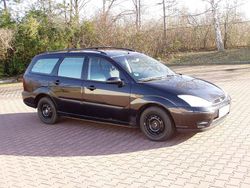 Schwarz Gebraucht 2004 Ford Focus Trend Kombi | 3.200 € (Teuer)