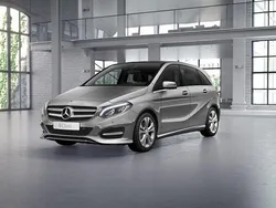 Grau Gebraucht 2018 Mercedes B200 Van / Kleinbus | 17.480 € (Guter Preis)