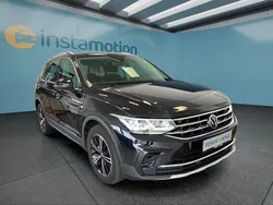 Schwarz Gebraucht 2021 VW Tiguan SUV | 25.499 € (Guter Preis)