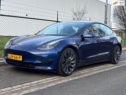 Blau Gebraucht 2021 Tesla Model 3 Performance Limousine | 27.995 € (Guter Preis)