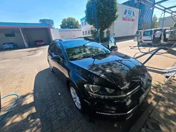 Schwarz Gebraucht 2019 VW Golf VII IQ Drive Kombi | 10.000 € (Fairer Preis)