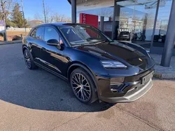 Schwarz Neu 2025 Porsche Macan SUV | 89.990 €