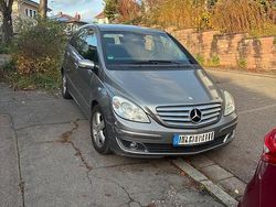 Grau Gebraucht 2007 Mercedes B200 Van / Kleinbus | 1.500 € (Etwas zu teuer)