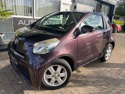 Deep amethyst mica metallic Gebraucht 2009 Toyota iQ Basis Kleinwagen | 5.295 € (Teuer)
