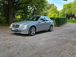 Silber Gebraucht 2004 Mercedes C180 Classic Limousine | 3.950 € (Fairer Preis)