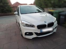 Weiß Gebraucht 2017 BMW 216 M Sport Kombi | 13.999 € (Teuer)