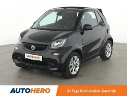 Schwarz Gebraucht 2016 Smart ForTwo Cabrio Passion Cabrio | 12.880 € (Etwas zu teuer)
