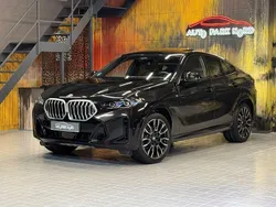 Saphirschwarz Gebraucht 2024 BMW X6 M Sport SUV | 82.490 € (Guter Preis)