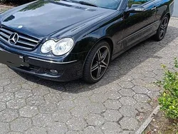 Schwarz Gebraucht 2009 Mercedes CLK200 Cabrio | 11.500 € (Etwas zu teuer)