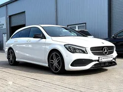 Weiß Gebraucht 2019 Mercedes CLA200 AMG Kombi | 16.450 €