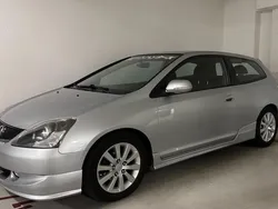 Silber Gebraucht 2004 Honda Civic Sport Coupé | 4.300 €