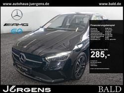 Schwarz kosmosschwarz metallic Gebraucht 2024 Mercedes B180 Progressive Van / Kleinbus | 29.880 € (Superpreis)