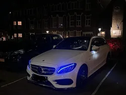 Weiß Gebraucht 2016 Mercedes C220 AMG line Kombi | 21.900 € (Teuer)