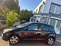 Schwarz Gebraucht 2010 Renault Scénic III Dynamique Van / Kleinbus | 6.290 € (Fairer Preis)