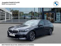 Grau Gebraucht 2025 BMW 520 M Sport Kombi | 49.970 € (Guter Preis)