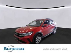 Kings red metallic Gebraucht 2022 VW Taigo Life SUV | 21.230 € (Guter Preis)