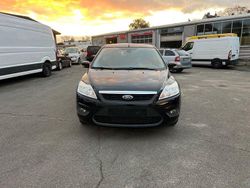 Gebraucht 2011 Ford Focus Viva Kombi | 2.490 € (Guter Preis)