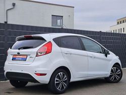 Weiß Gebraucht 2016 Ford Fiesta Trend Limousine | 6.950 € (Fairer Preis)