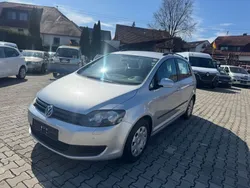 Silber Gebraucht 2014 VW Golf VII Trendline Kombi | 4.600 € (Guter Preis)