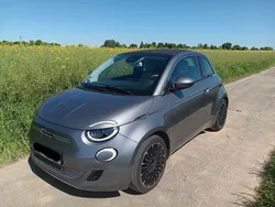 Silber Gebraucht 2021 Fiat 500e La Prima Cabrio | 21.950 € (Etwas zu teuer)