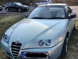 Blau Gebraucht 2003 Alfa Romeo Spider Lusso Cabrio | 15.990 €