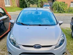 Grau Gebraucht 2011 Ford Fiesta Kleinwagen | 3.999 € (Fairer Preis)