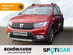 Rot Gebraucht 2020 Dacia Sandero Celebration Limousine | 10.990 € (Fairer Preis)