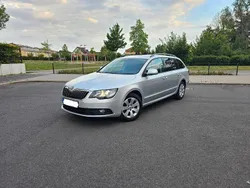 Silber Gebraucht 2013 Skoda Superb Kombi | 8.000 € (Guter Preis)