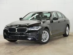 Grau Gebraucht 2022 BMW 530 Sport Line Limousine | 35.890 € (Superpreis)