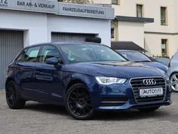 Blau Gebraucht 2016 Audi A3 Sportback Attraction Limousine | 11.500 € (Guter Preis)