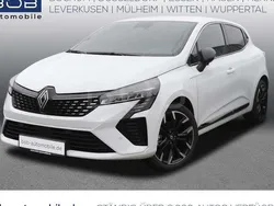 Weiß Gebraucht 2025 Renault Clio V Techno Limousine | 19.888 € (Fairer Preis)