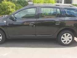 Schwarz Gebraucht 2014 Dacia Logan MCV Ambiance Kombi | 3.550 € (Guter Preis)