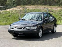 Schwarz Gebraucht 1997 Saab 900 Kleinwagen | 2.390 €
