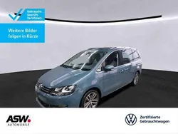 Petroleum blue metallic Gebraucht 2020 VW Sharan Highline Van / Kleinbus | 33.930 € (Teuer)