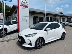 Weiß Neu 2025 Toyota Yaris Hybrid Comfort Limousine | 23.290 € (Guter Preis)