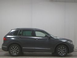 Grau Gebraucht 2022 VW Tiguan Life SUV | 18.980 € (Guter Preis)
