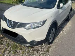 Weiß Gebraucht 2016 Nissan Qashqai N-Connecta SUV | 11.000 € (Guter Preis)