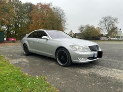 Silber Gebraucht 2005 Mercedes S350 Limousine | 7.900 €