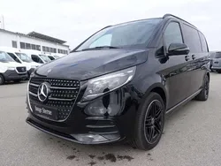 Schwarz Gebraucht 2024 Mercedes V300 Avantgarde Van / Kleinbus | 84.900 €