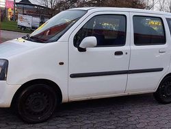 Weiß Gebraucht 2005 Opel Agila Enjoy Kleinwagen | 1.350 €