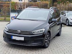 Schwarz Gebraucht 2021 VW Touran United Van / Kleinbus | 28.000 € (Etwas zu teuer)