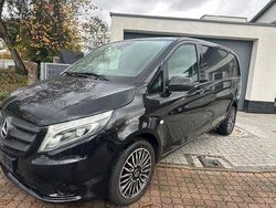 Schwarz Gebraucht 2015 Mercedes Vito Van / Kleinbus | 14.470 € (Guter Preis)