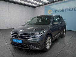 Grau Gebraucht 2024 VW Tiguan SUV | 36.249 € (Fairer Preis)