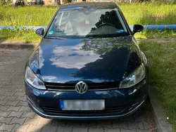 Blau Gebraucht 2016 VW Golf VII Limousine | 8.700 € (Fairer Preis)