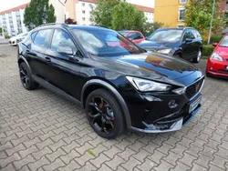 Midnight schwarz (schwarz) Gebraucht 2024 Cupra Formentor SUV | 33.980 € (Etwas zu teuer)