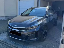 Grau Gebraucht 2023 Kia XCeed Spirit SUV | 22.800 € (Guter Preis)
