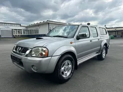Silber Gebraucht 2005 Nissan Navara Abholung | 7.900 € (Teuer)