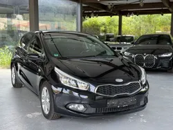 Schwarz Gebraucht 2014 Kia Ceed Edition 7 Limousine | 8.666 € (Fairer Preis)