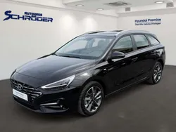 Schwarz Gebraucht 2023 Hyundai i30 Comfort Kombi | 25.900 € (Teuer)